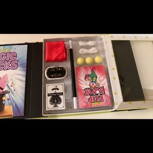 NWOT Magic Tricks Kit